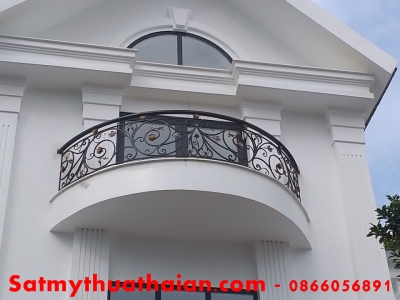 Ban công sắt mỹ thuật BC_12