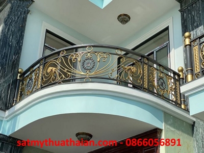 Ban công sắt mỹ thuật BC_13