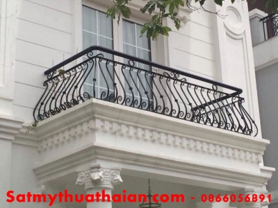 Ban công sắt mỹ thuật BC_02