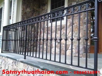 Ban công sắt mỹ thuật BC_18