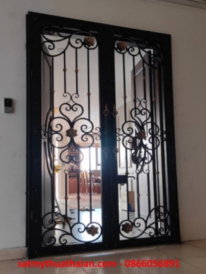 CỬA ĐI SẮT MỸ THUẬT CD_17